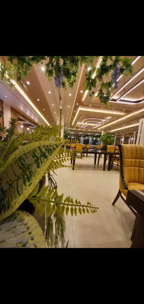 Penerangan Restoran elit